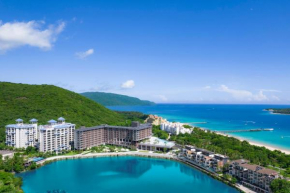 HUALUXE Hotels and Resorts Sanya Yalong Bay Resort